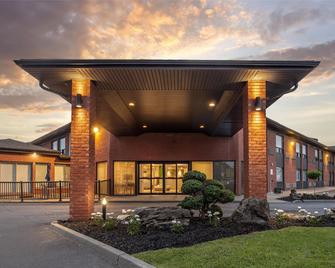 Best Western Hotel Brossard - Brossard - Rakennus