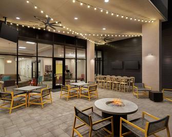 Home2 Suites by Hilton Woodland Hills Los Angeles - Los Angeles - Restaurant