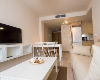 Apartaments Peronel.la - Lerida - Huiskamer