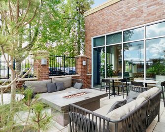 Hyatt Place Sacramento Roseville - Roseville - Terasa