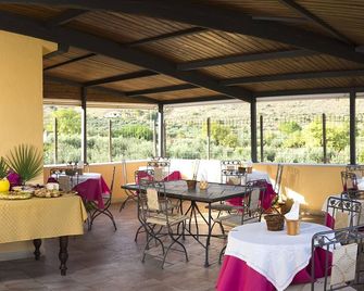 Alba Marina B&B - Castelluzzo - Restaurante