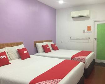 OYO 89671 Changlun Star Motel - Changloon - Bedroom