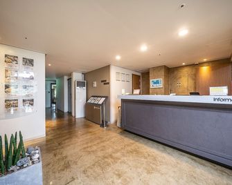 Hotel Rest Seogwipo - סאוגוויפו - דלפק קבלה