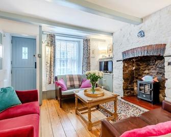Quirky Fisherman's Cottage In Heart Of Historic Brixham - Brixham - Living room