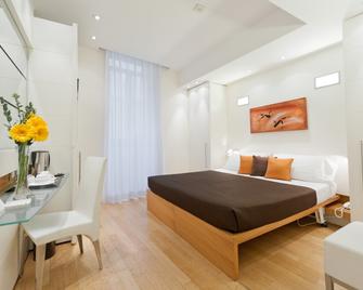 Hotel White - Roma - Habitación