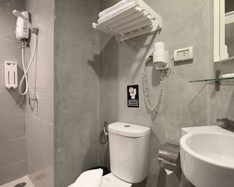 Mybed Sathorn - Bangkok - Bathroom