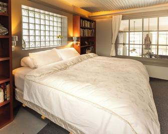 Luxury Living in Historic Bank Haven of Art&Music - Tomales - Habitación