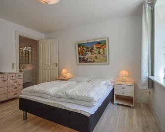 3 Bedroom Stunning Home In Tønder - Tonder - Спальня