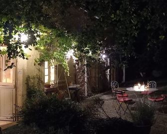 La Némerie - Vivoin - Patio