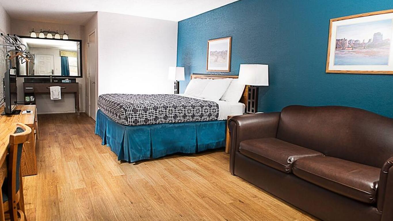 Riata Inn - Presidio