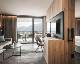 Somvita Suites - Tirolo - Huiskamer