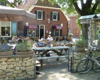 Hotel Bertram - Bredevoort - Innenhof