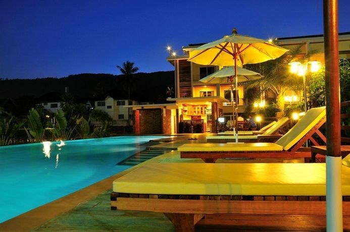 هوتل جاستهوف تسور ليند