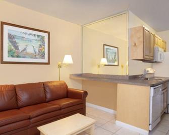 Harbour Beach Resort - Daytona Beach - Living room