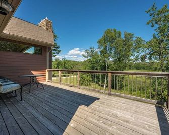 Little East Lake Escape, Lodge - Bigfork - Balcony