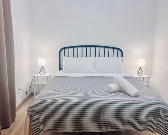 NEW! Fireworks View next to Casino walk to falls - Niagara Falls - Bedroom