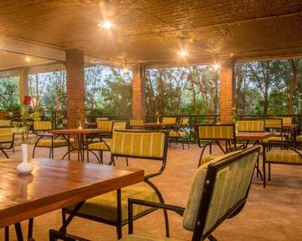 Airport Planet Lodge at Kilimanjaro Airport - Arusha - Restaurante
