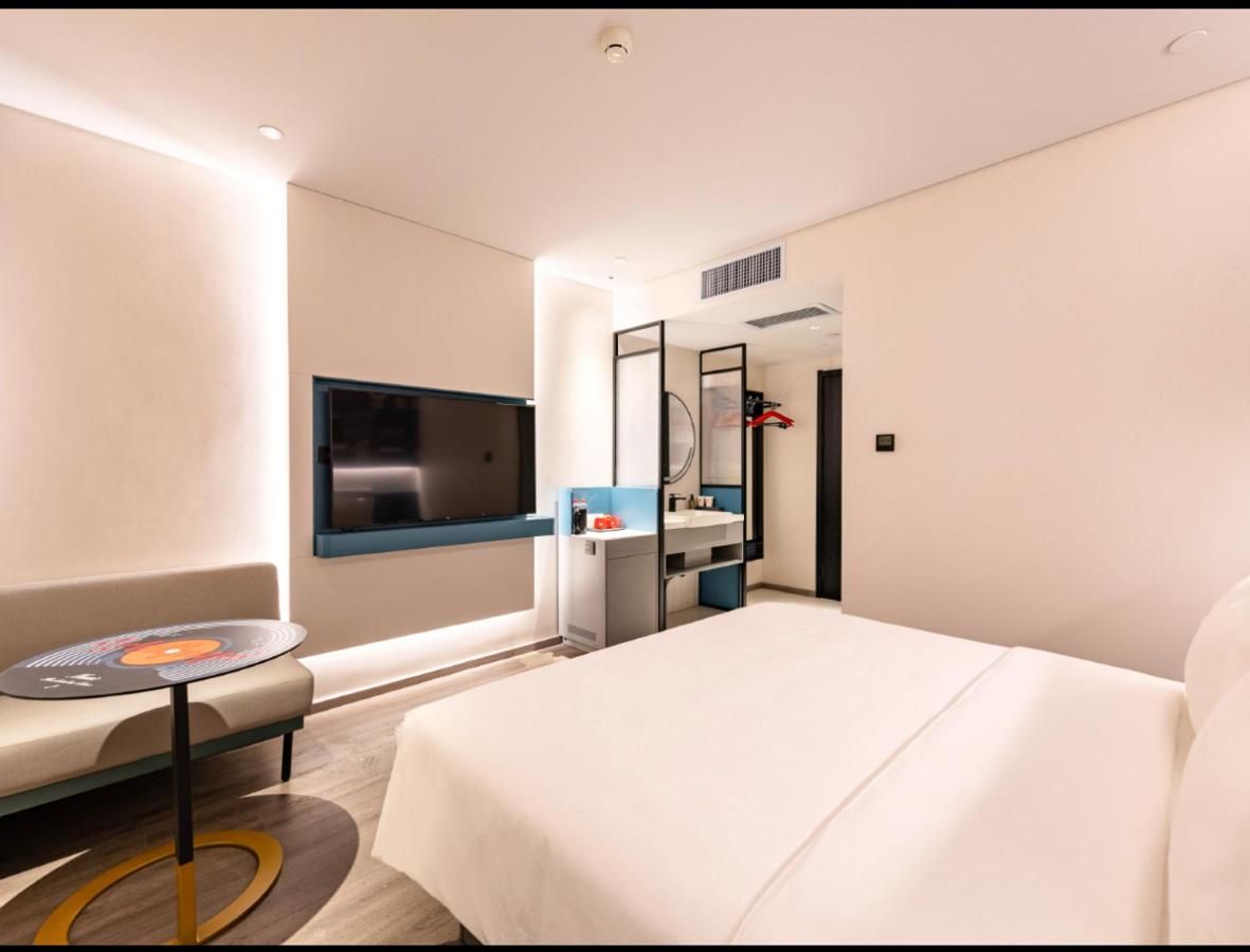 Ibis Qingdao Xinduxin Capitamall