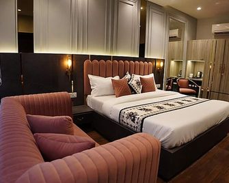 Narison Hotel By Divud Ecom - Amritsar - Slaapkamer
