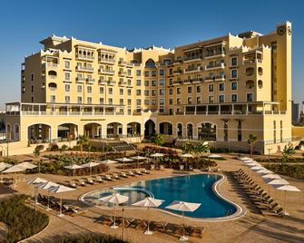 فندق شيراتون نواكشوط - Nouakchott - حوض السباحة