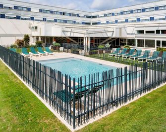Ibis Budget Site du Futuroscope - Chasseneuil-du-Poitou - Piscine