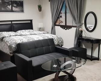 A Tranquil and Quiet Place to Stay - Blind Bay - Bedroom