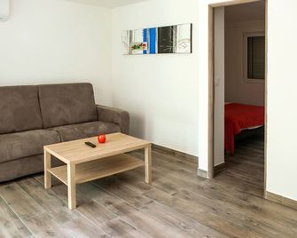Holiday Home A Suara-1 by Interhome - Ghisonaccia - Wohnzimmer