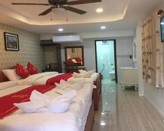 Golden Lotus Namkhan River View - Luang Prabang - Bedroom