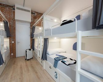 Room Gran Vía - Madrid - Habitación