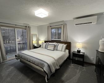 Newly updated, great for families up to 12 & pets; book your summer trip today! - Gouldsboro - Bedroom