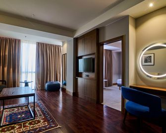 Radisson Blu Hotel, Yerevan - ירבאן - סלון