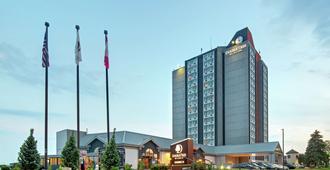 DoubleTree by Hilton Toronto Airport - Τορόντο