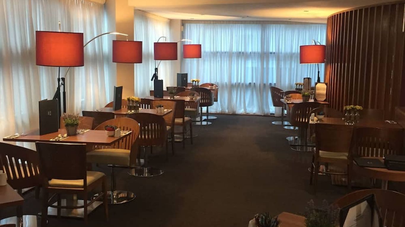 Legacy Preston International Hotel