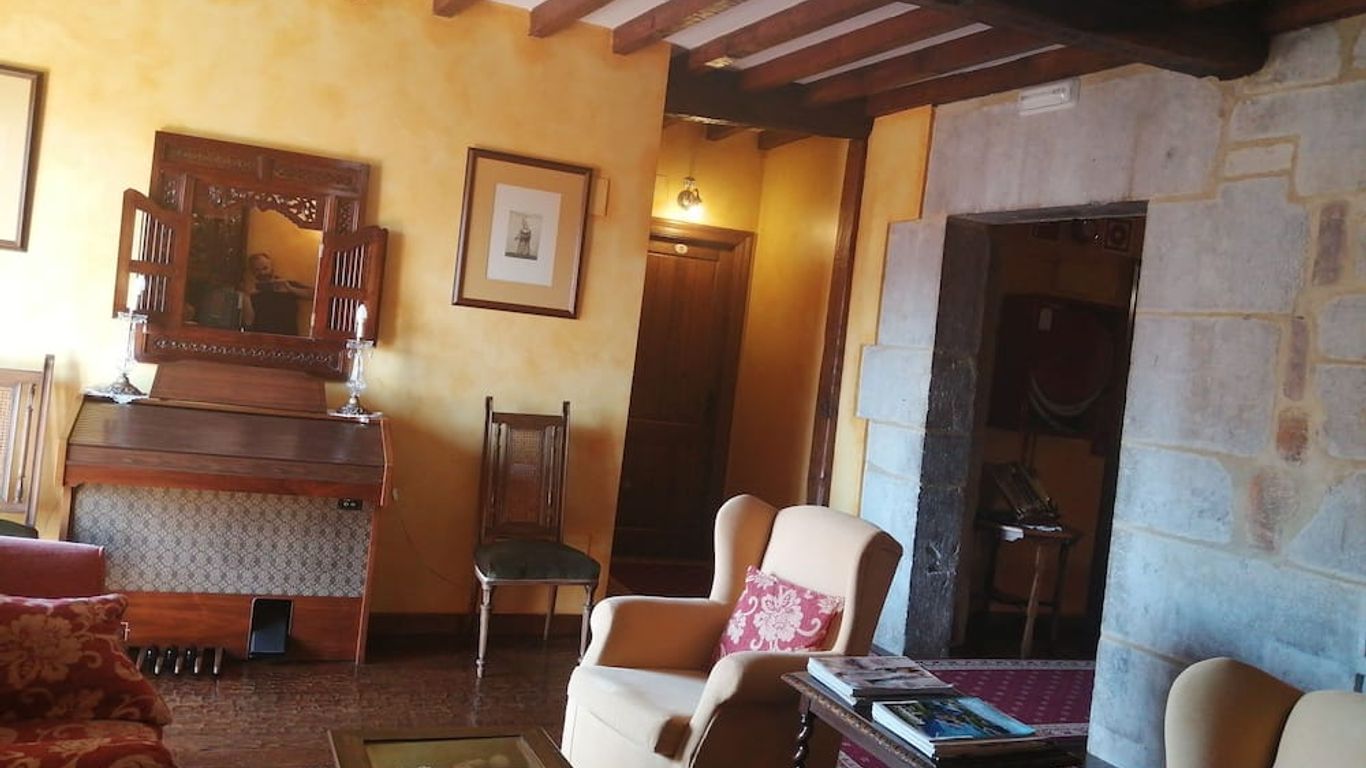 بوسادا لا كاسا ديل أورجانيستا