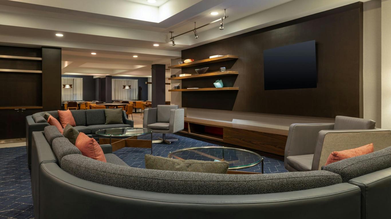 Courtyard by Marriott North Charleston Airport/Coliseum