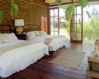 La Palma Polo Hotel - Airport Area - Puembo - Bedroom