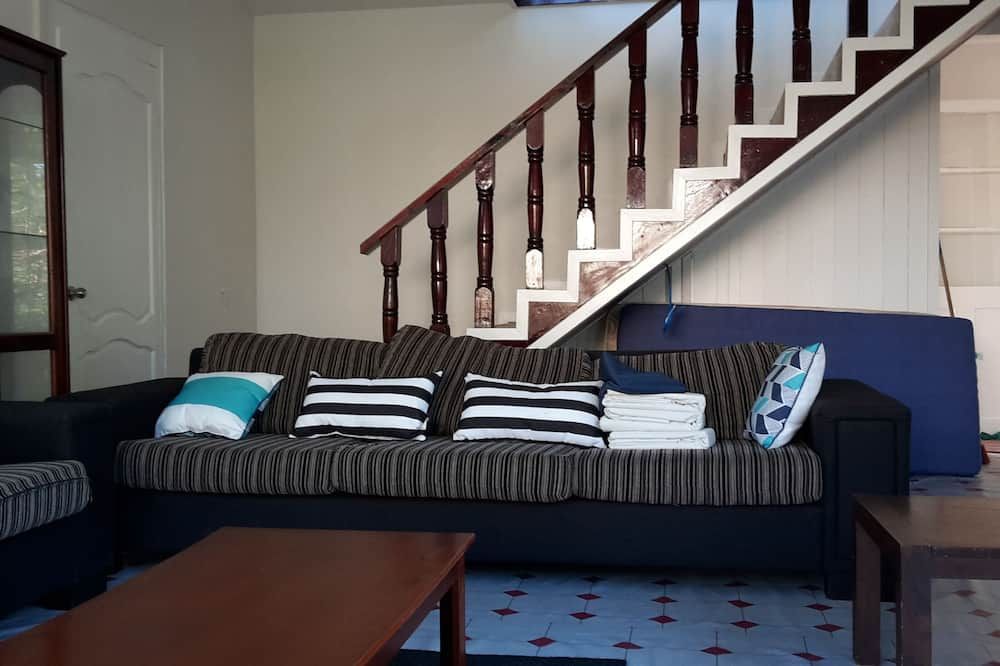 Dayspring Lodge - נוקו'אלופה - סלון