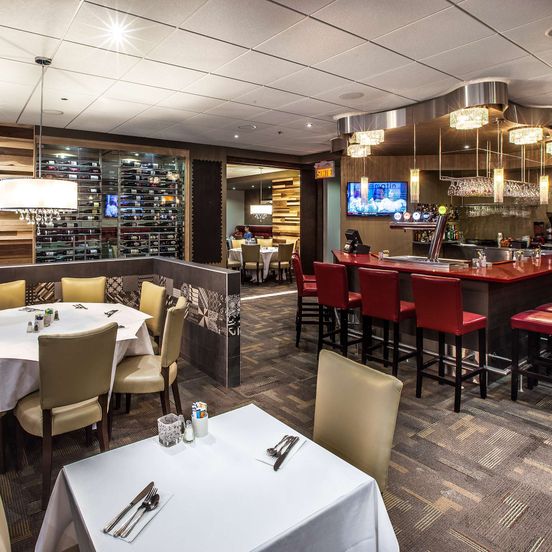 Restaurant view of Hotel Ambassadeur et Suites