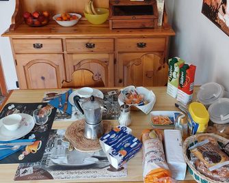 Bed And Breakfast Arcobaleno - Bologna - Buffet