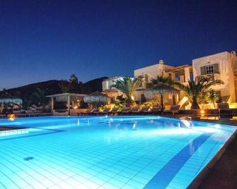 Yialos Ios Hotel - Ios - Pool