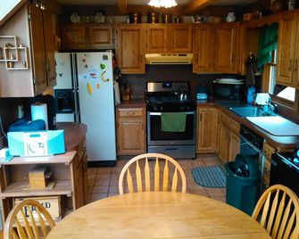 Beautiful log cabin home 9-13 - Cairo - Cocina