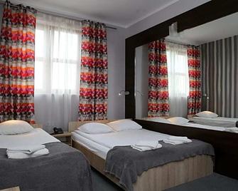 Hotel Sunny - Poznan - Bedroom