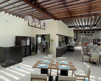 Simaisma A Murwab Resort - Al Khawr - Restaurant