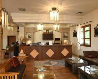Hotel Epavlis - Kato Poroia - Recepción