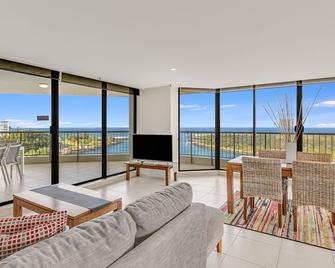 Seascape 1403 - Renovated & Stunning Views - Tweed Heads - Living room