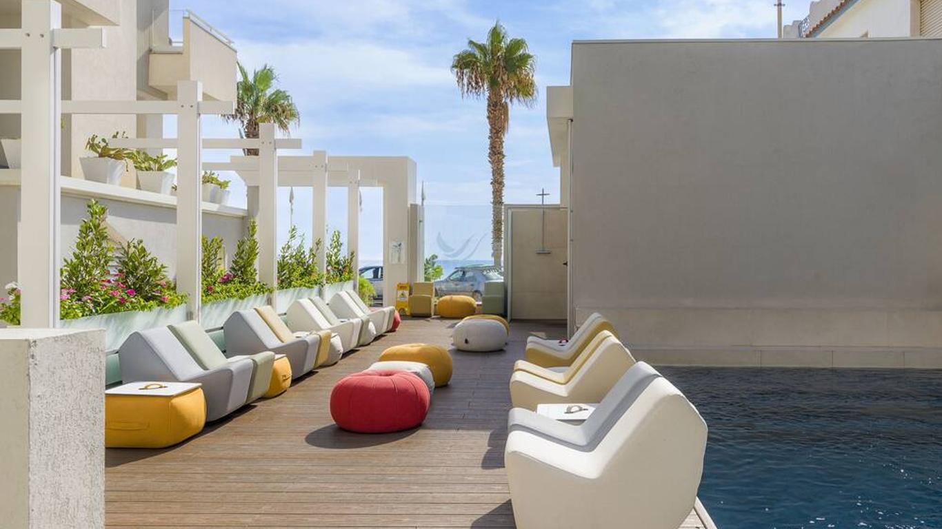 Albatros Beach Hotel