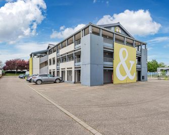 B&B HOTEL Strasbourg Nord Industrie - Vendenheim - Building