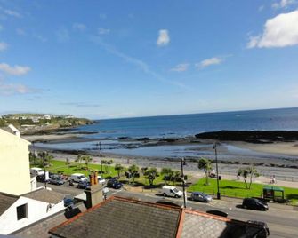 ذا إديلويس جيست هاوس - دوغلاس - غرفة نوم