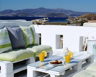 Camara Hotel - Agios Prokopios - Balcony