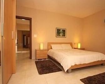 Luxury Apartment with Air-Conditioning in the Heart of Malta - Haz-Zebbug - Habitación